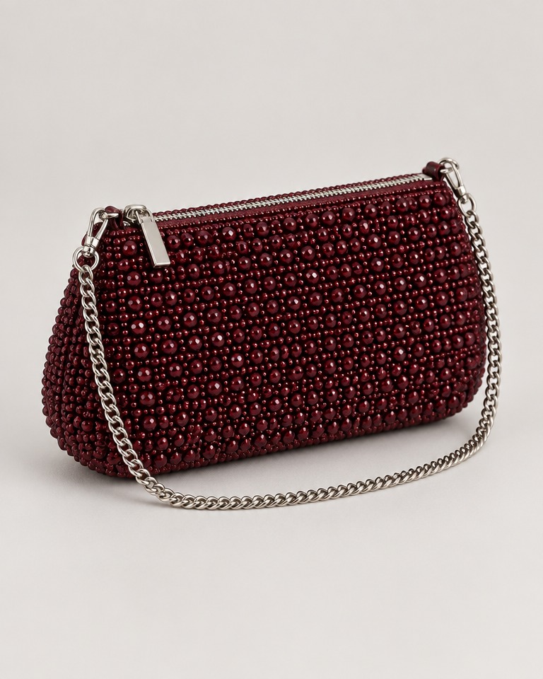 Mini beaded clutch with chain strap · burgundy
