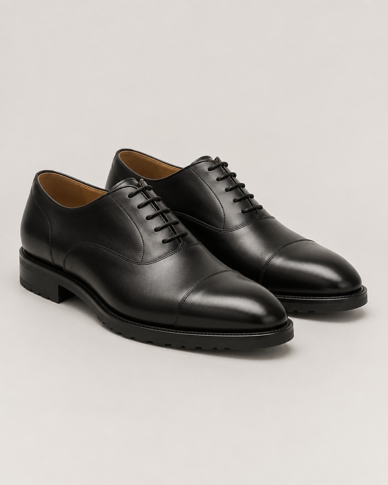 Polished leather Oxfords with rubber sole · black